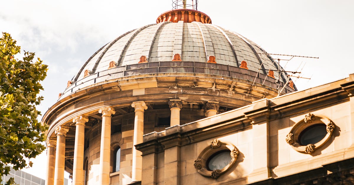 How to Spot and Resolve Seasonal Roof Damage