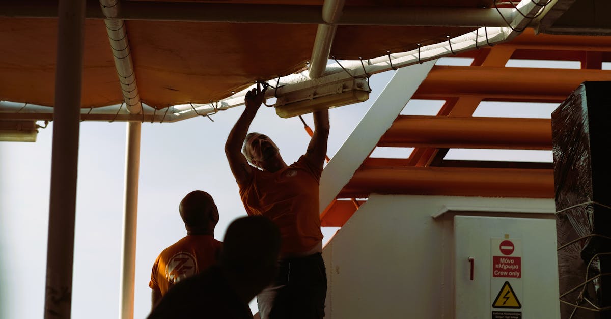 Signs Your Metal Roof Needs Immediate Attention